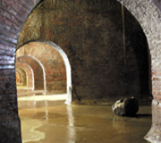 Cisterne Romane e Museo Archeologico